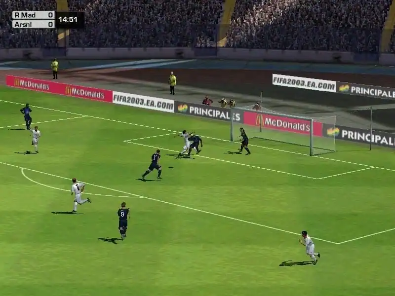 FIFA Football 2003 — изображение 1