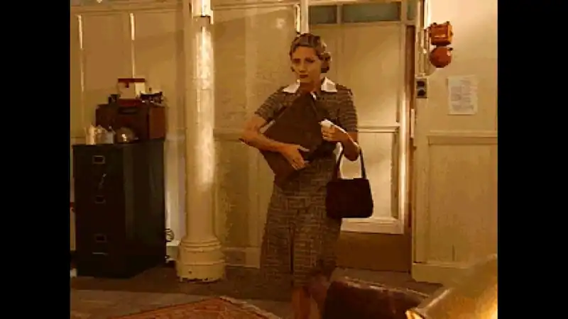 The Dame Was Loaded — изображение 2