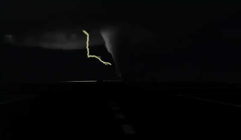 Storm Chasers — изображение 3